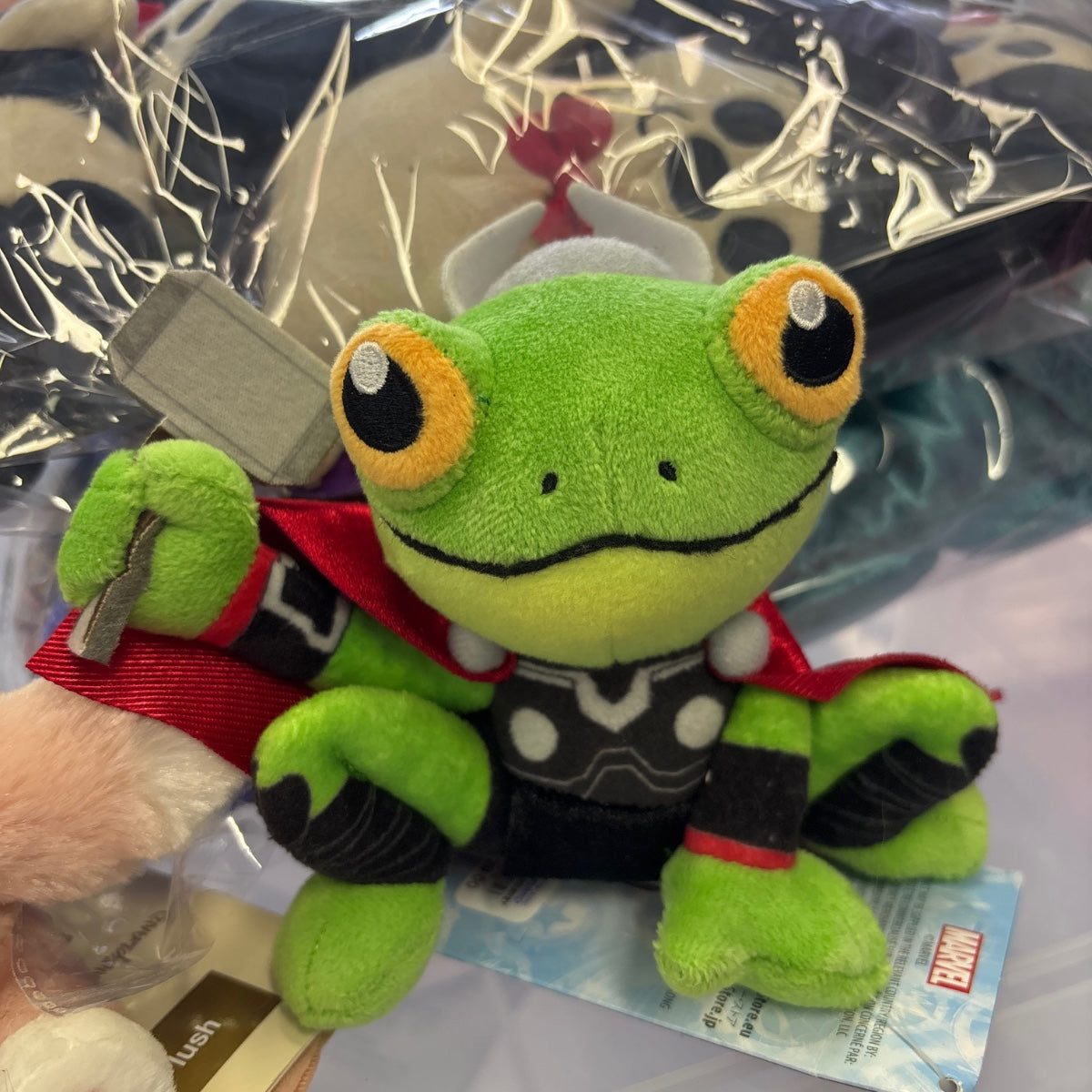"Pre-Order" HKDL - Throg Magnetic Shoulder Pal Plush, Marvel