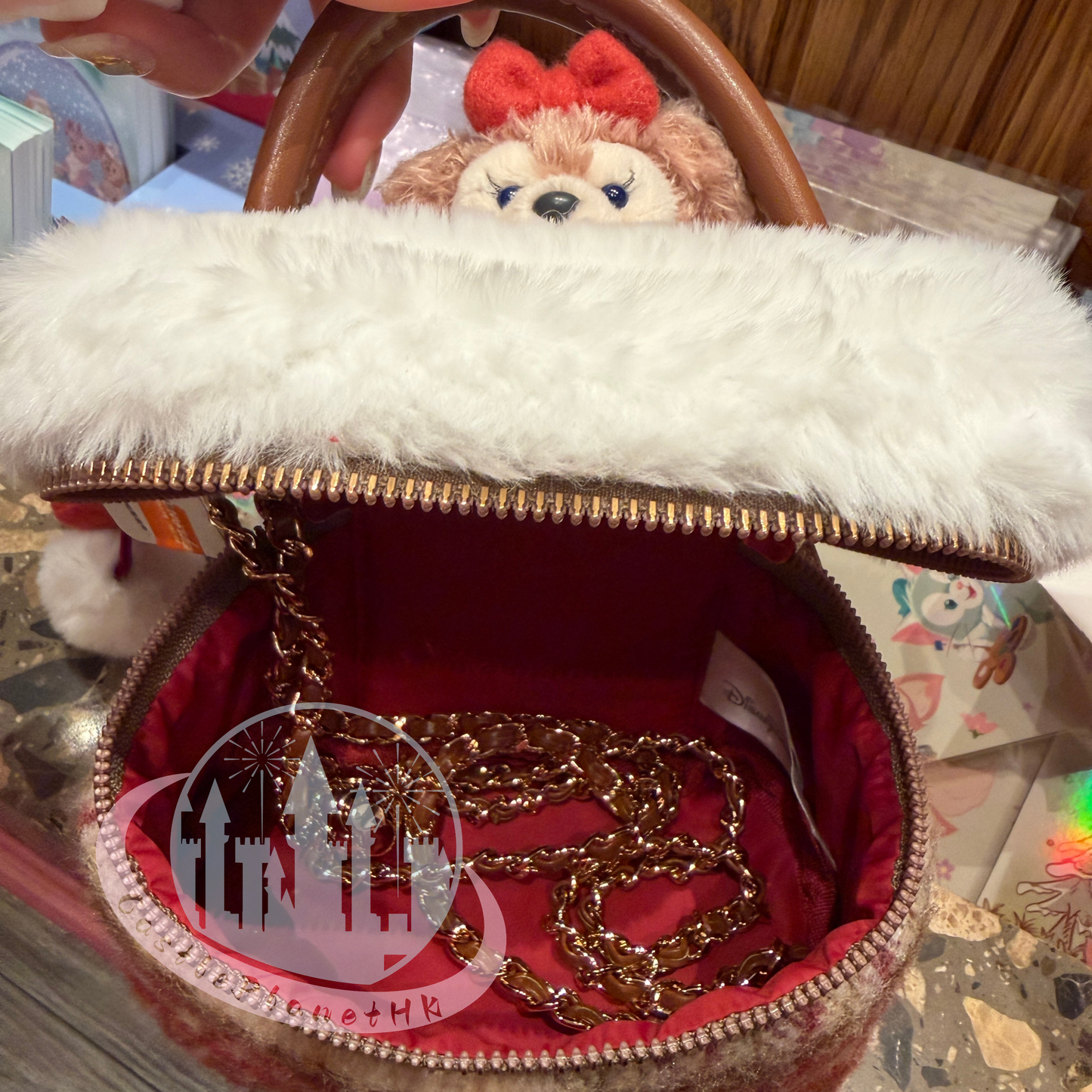 "Pre-Order" HKDL - ShellieMay Mini Vanity Crossbody Bag , Duffy & Friends - Christmas Party 2025