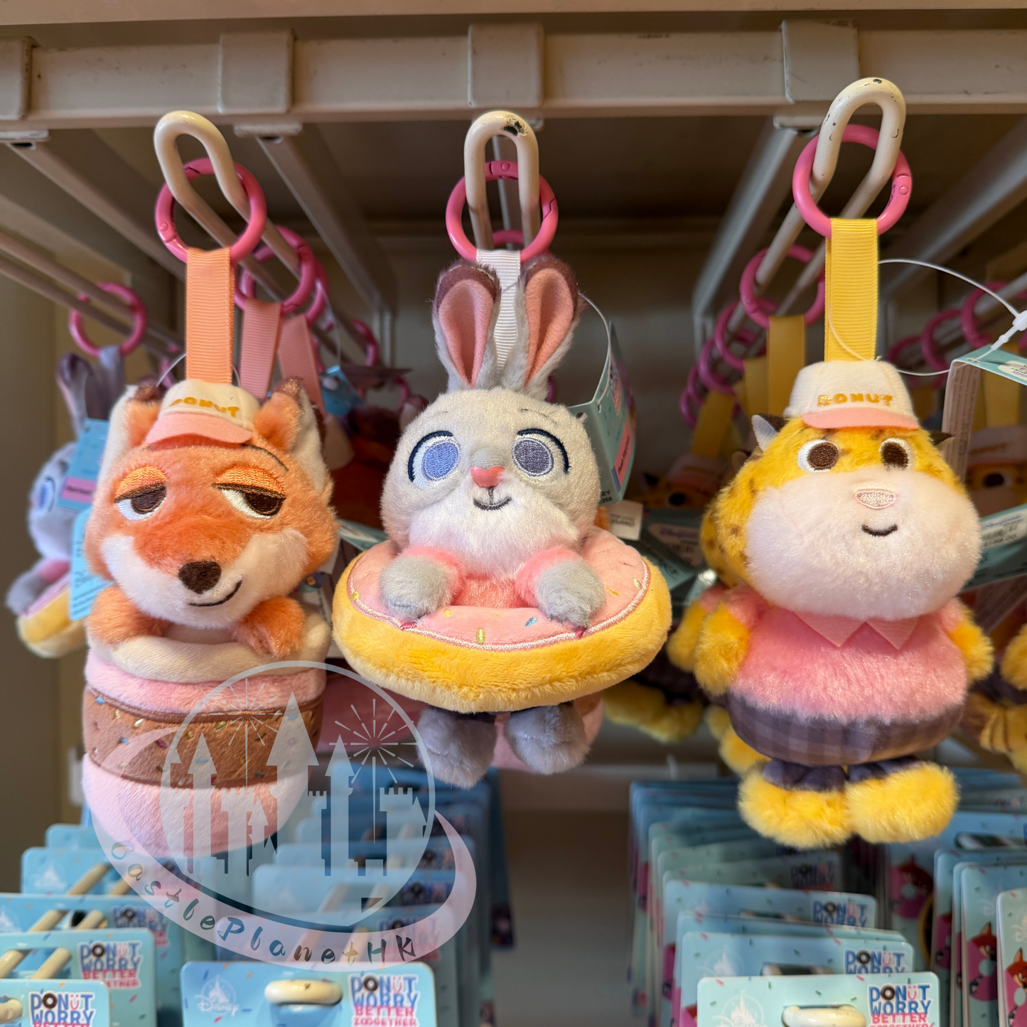 "Pre-Order" HKDL - Judy Hopps Plush Keychain, Zootopia 2 Donut Worry BETTER ZOOGETHER