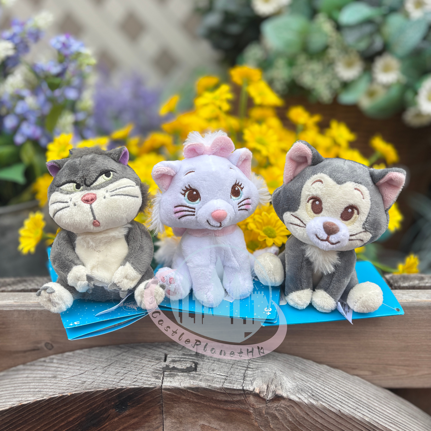 "Pre-Order" HKDL - Marie Magnetic Shoulder Pal Plush
