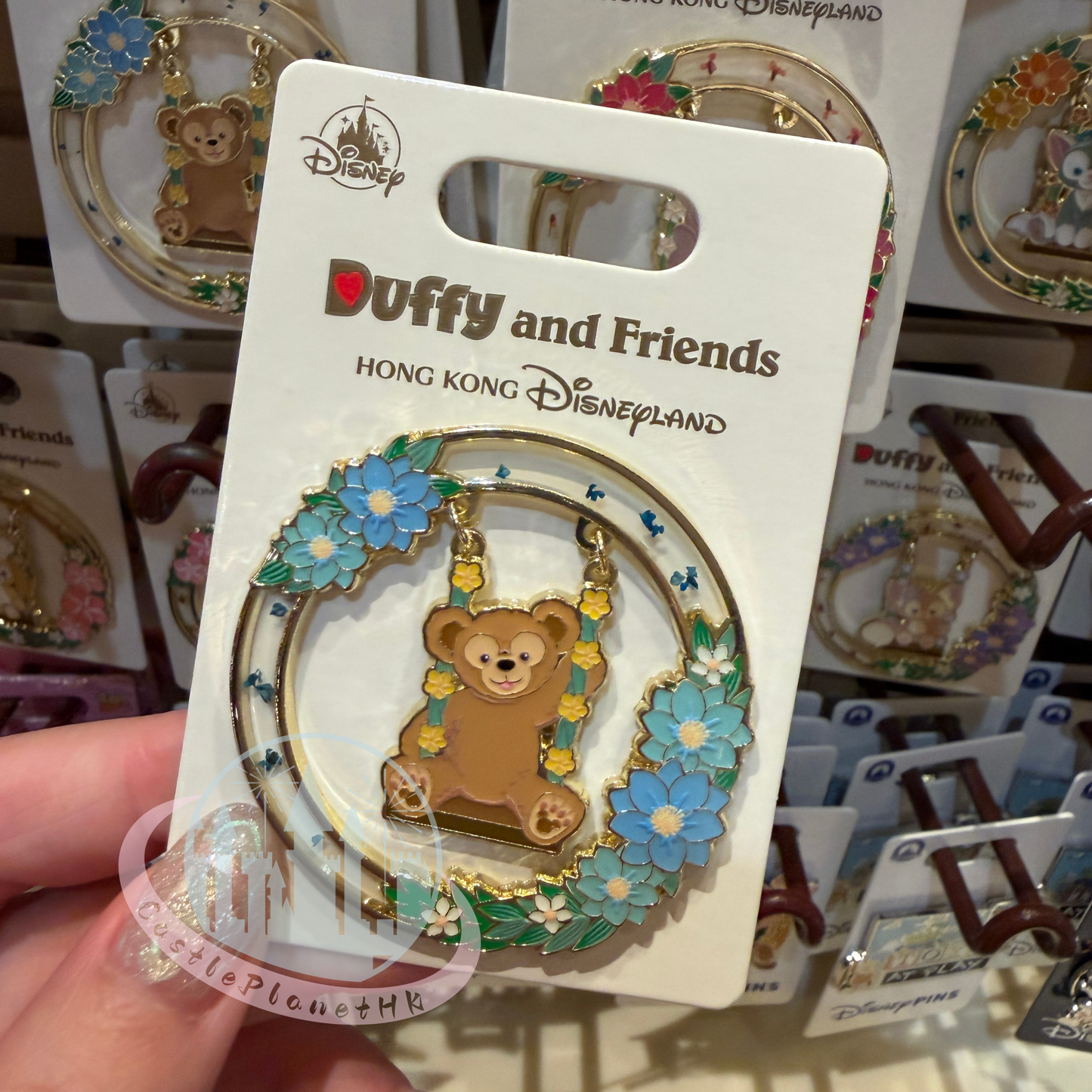 "Pre-Order" HKDL - Duffy Pin, Duffy and Friends Wreath Series