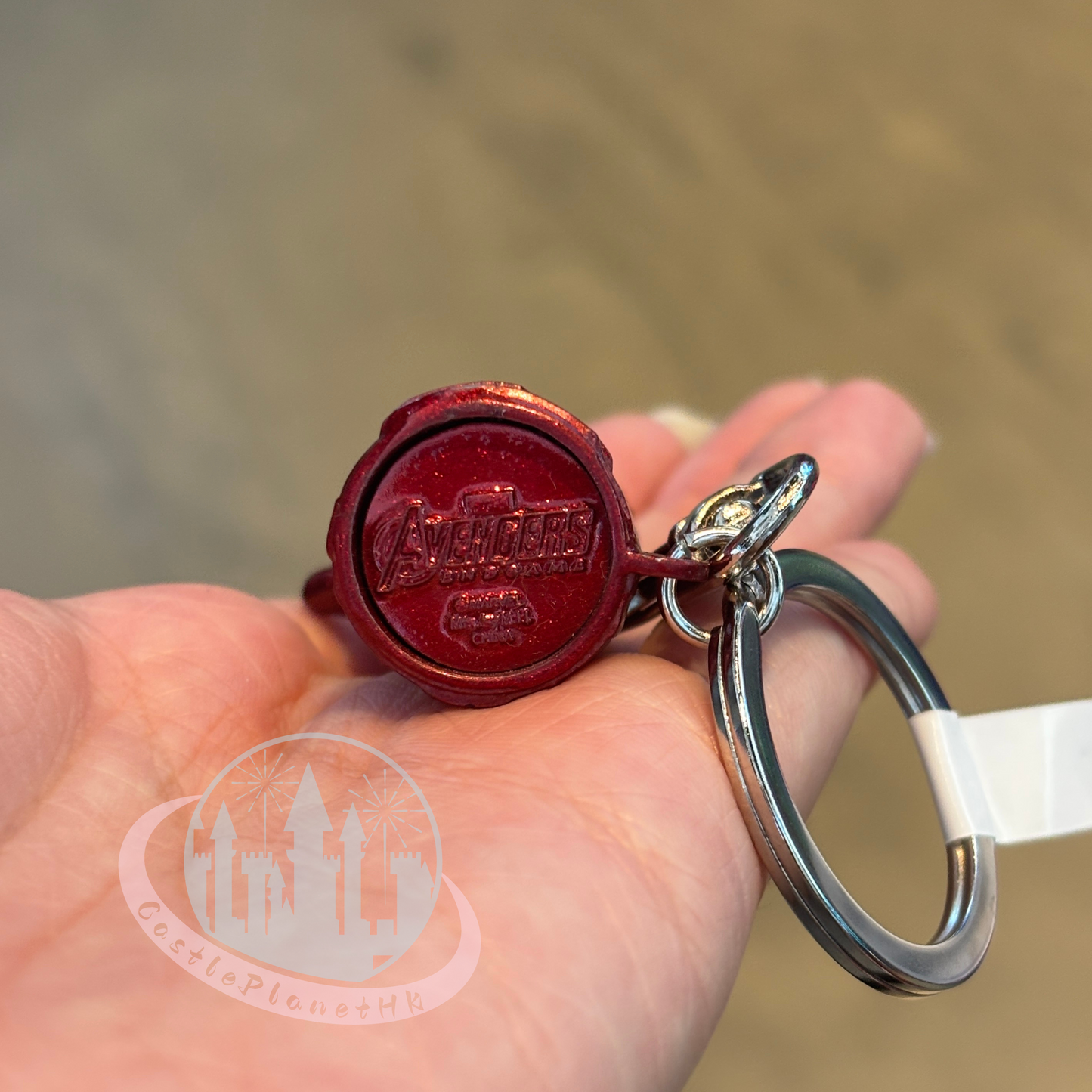 "Pre-Order" HKDL - Iron Man with Infinity Stones Keychain, MARVEL