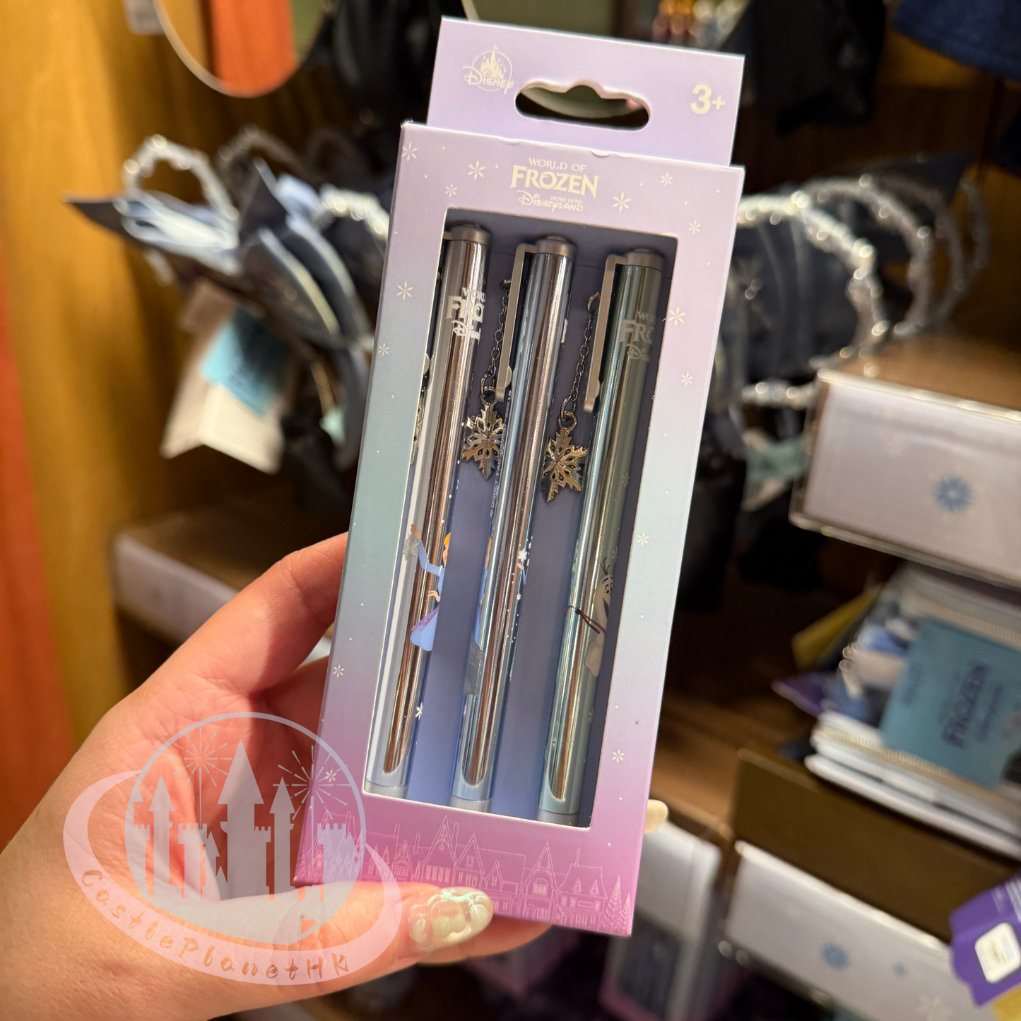 “Pre-order” HKDL - World of Frozen Pen set
