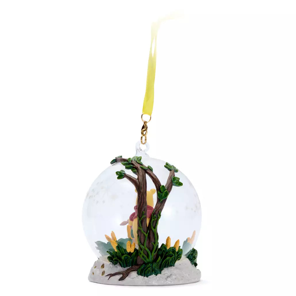 “Pre-order” HKDL - Winnie the Pooh and Piglet Winter Sketchbook Ornament