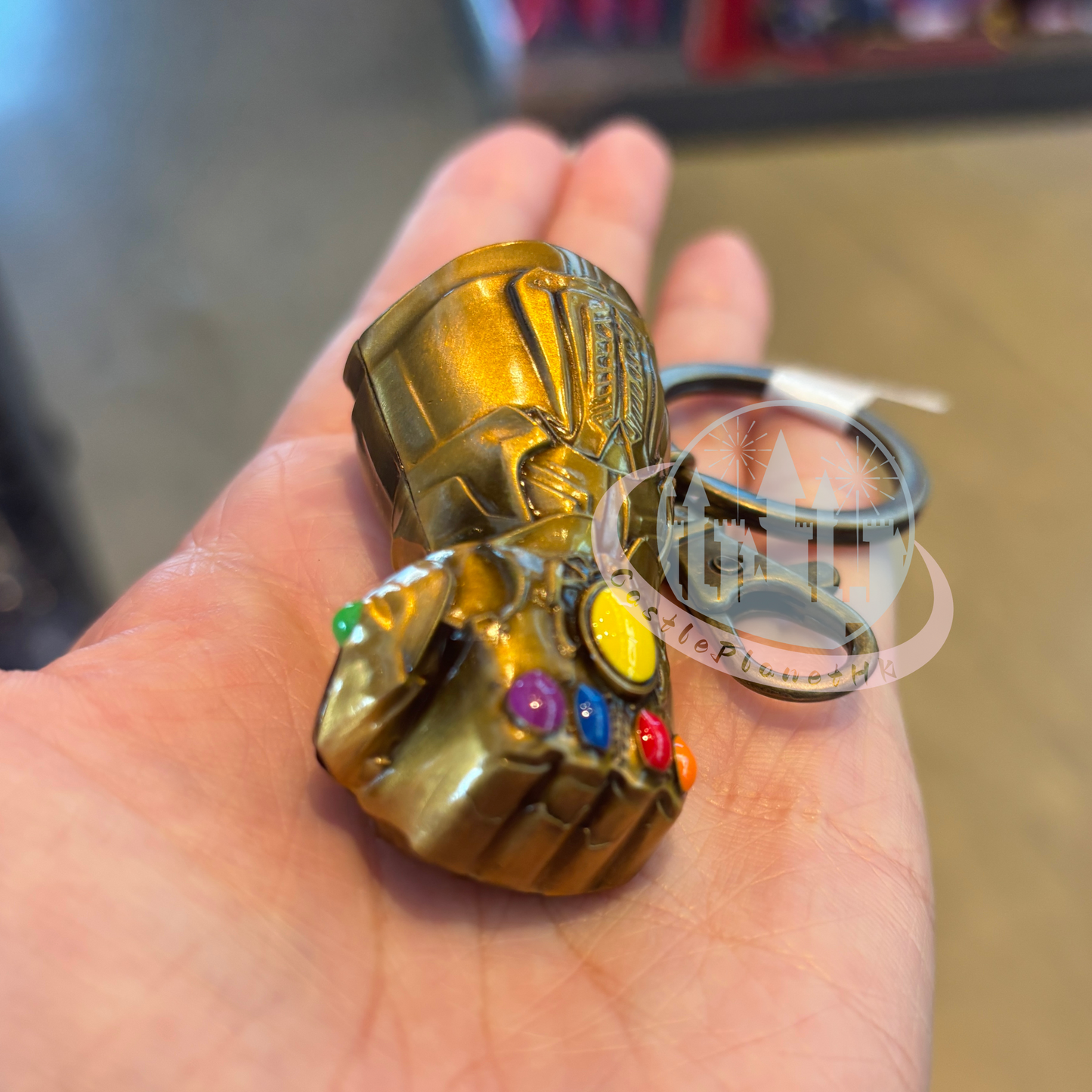 "Pre-Order" HKDL - Thanos Infinity Gauntlet Keychain, MARVEL