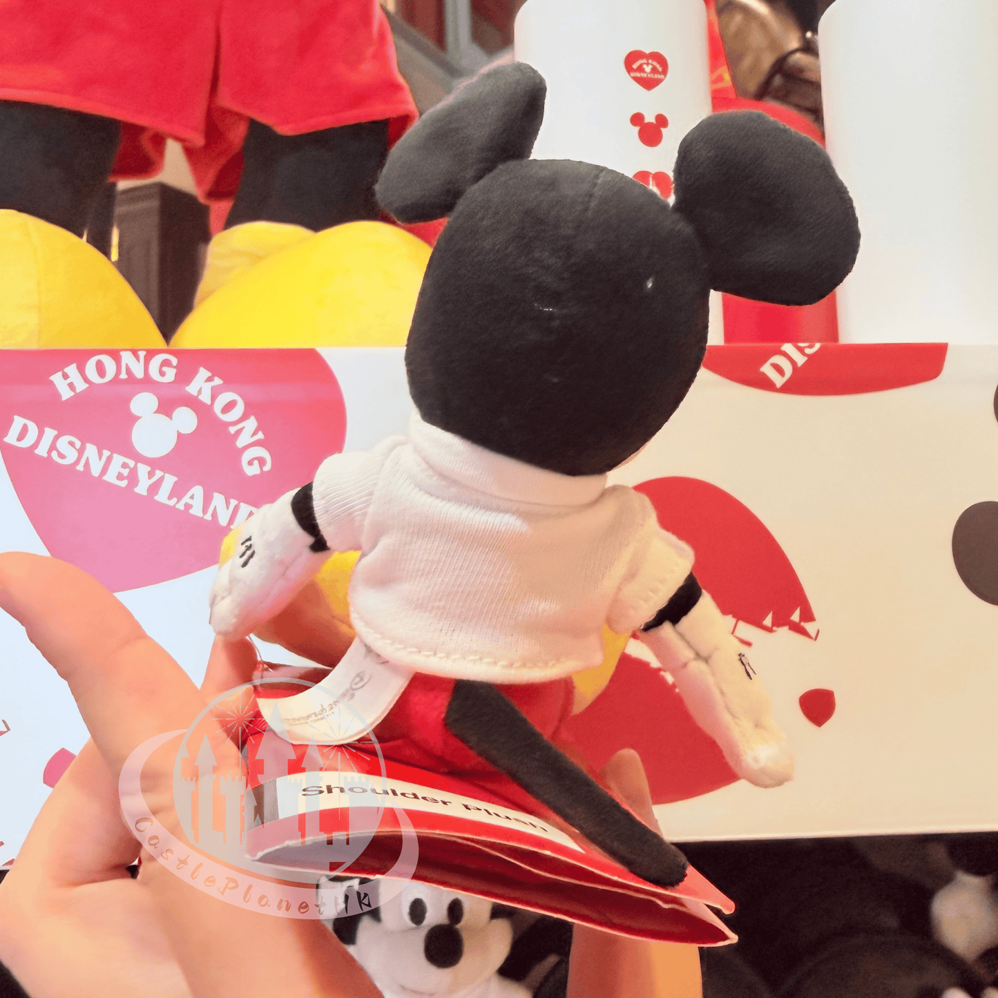 “Pre-Order” HKDL - Mickey Magnetic Shoulder Pal Plush, Love Hong Kong Disneyland 2026