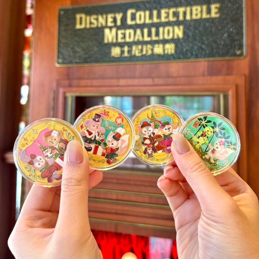 HKDL - Duffy and Friends Series Disney Collectible Medallions, 2024 Christmas【Ready Stock】