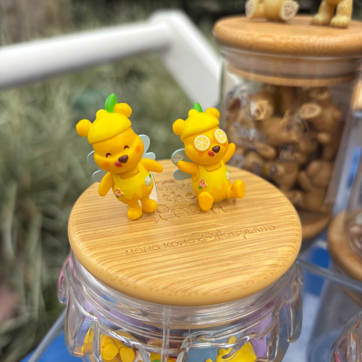 "Pre-Order" HKDL - Winnie the Pooh & Friends Mini Figurine Bottle (12 Randoms Mini Figure)