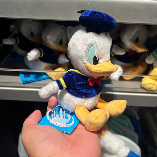 HKDL - Donald Duck BIG Magnetic Shoulder Pal Plush 2025【Ready Stock】