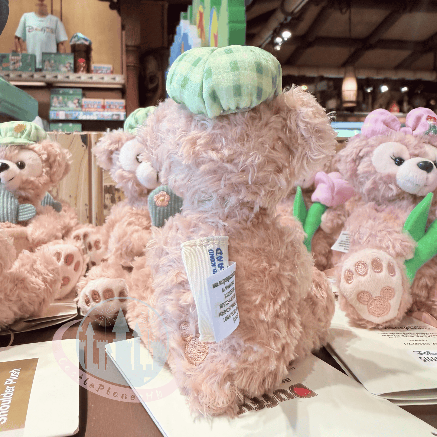 "Pre-Order" HKDL - Duffy Magnetic Shoulder Pal Plush, Duffy and Friends Garden 2026