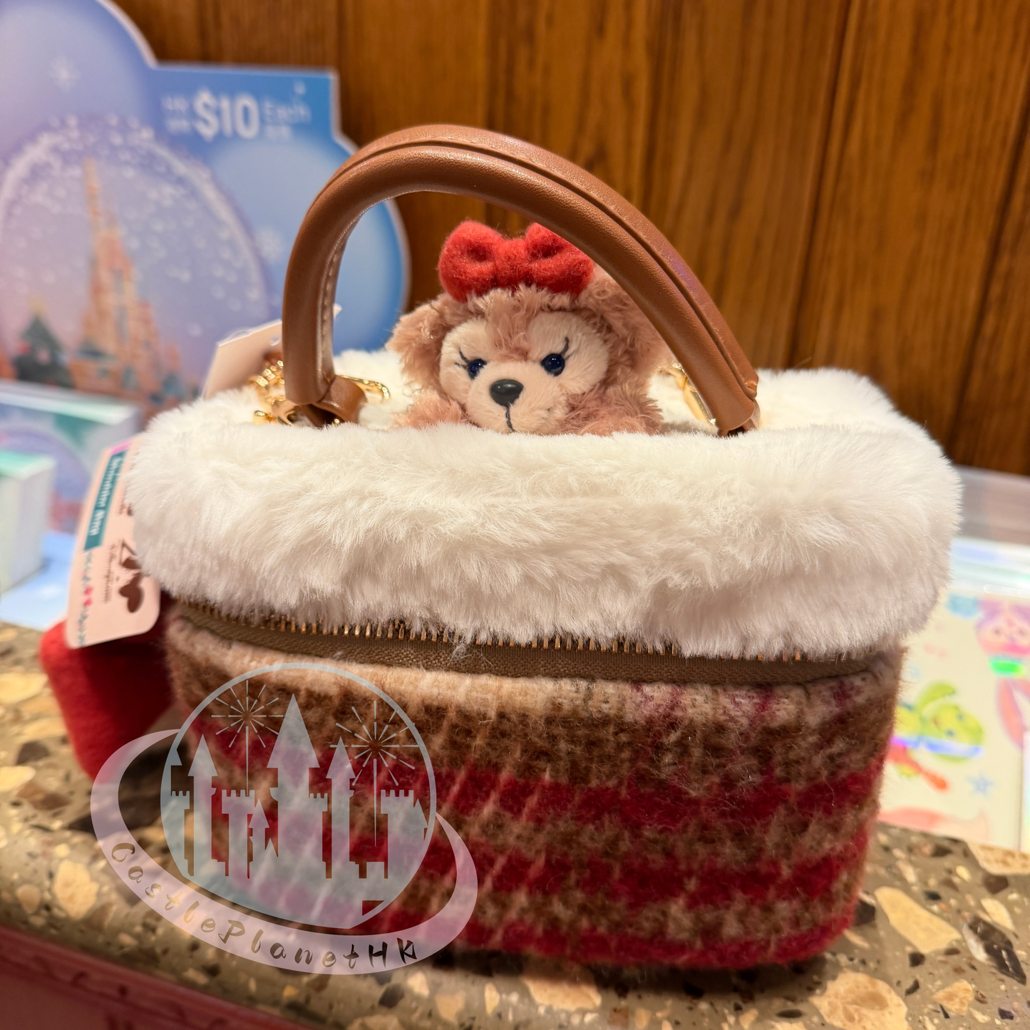 "Pre-Order" HKDL - ShellieMay Mini Vanity Crossbody Bag , Duffy & Friends - Christmas Party 2025