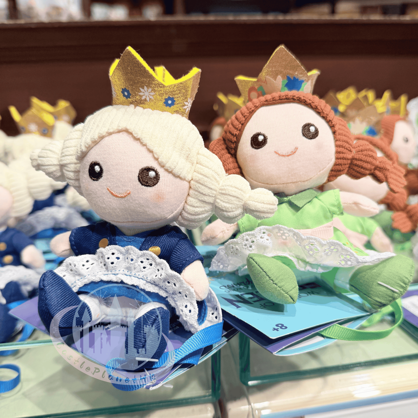"Pre-Order" HKDL - Elsa Magnetic Shoulder Pal Plush, World of Frozen 2026