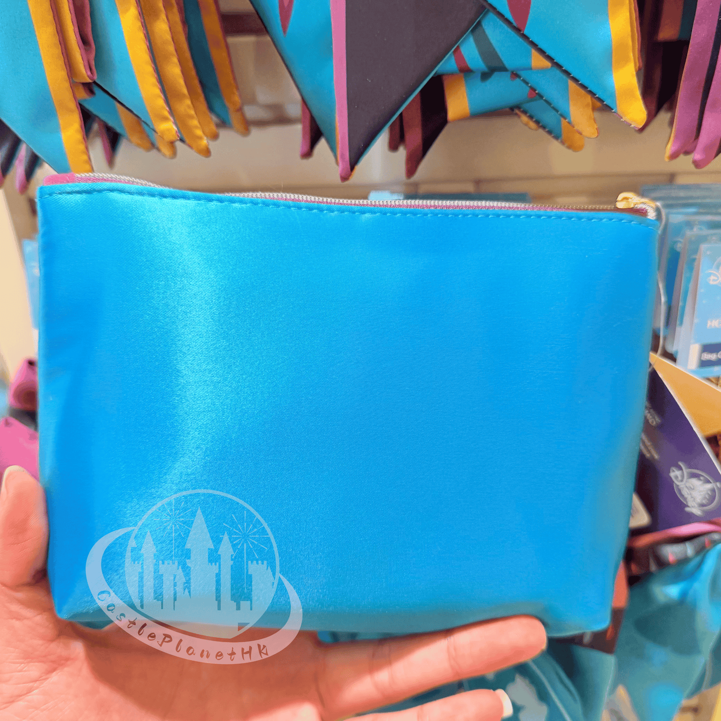 "Pre-Order" HKDL - Anna Coronation Dress Pouch, World of Frozen 2026