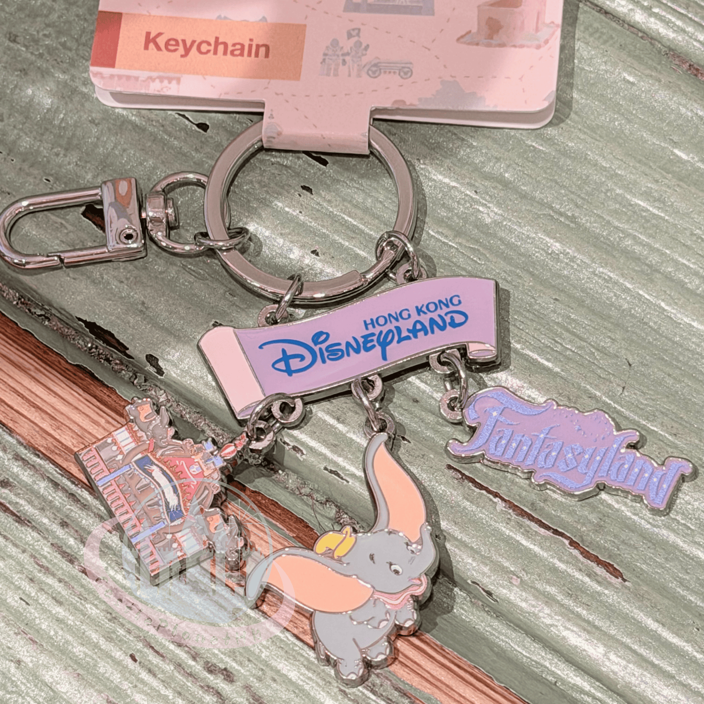 "Pre-Order" HKDL - Dumbo "Fantasyland" Keychain, Park Area Themed 2026