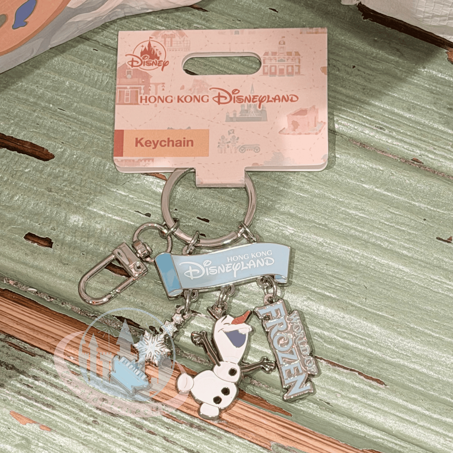 "Pre-Order" HKDL - Olaf "World of Frozen" Keychain, Park Area Themed 2026
