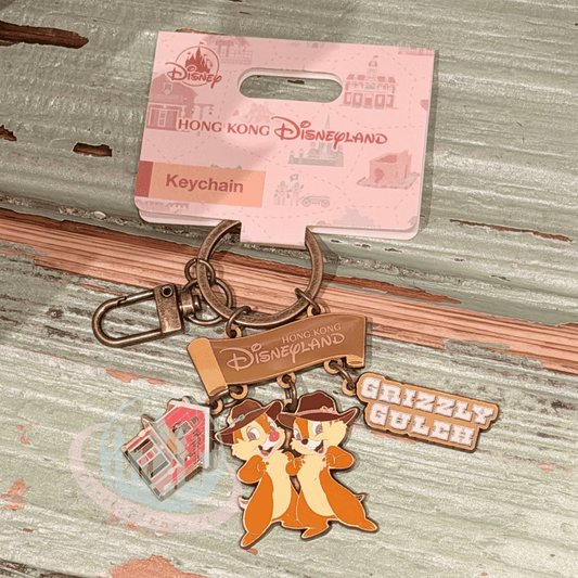 "Pre-Order" HKDL - Chip & Dale "Grizzly Gulch " Keychain, Park Area Themed 2026