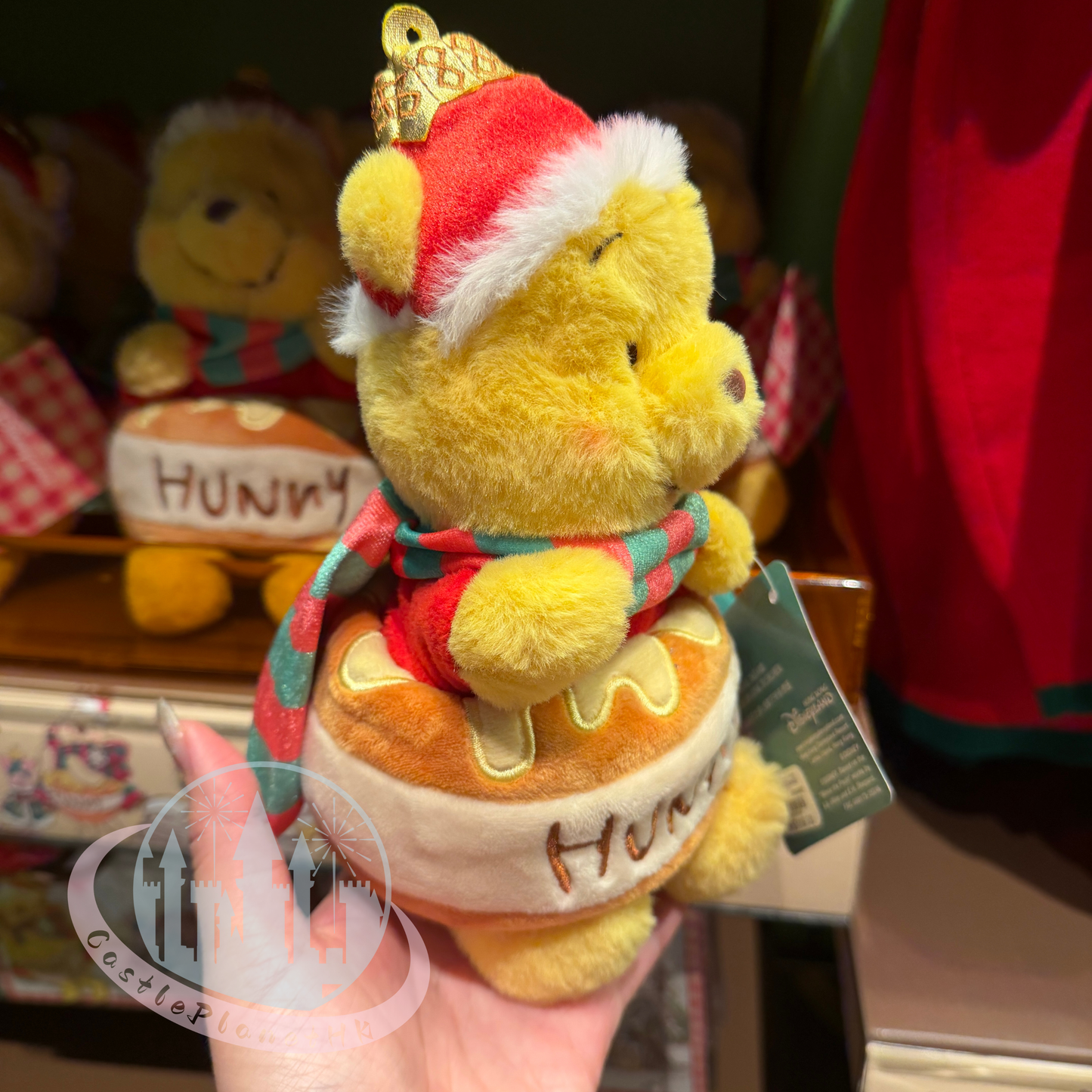 “Pre-order” HKDL - Winnie the Pooh Plush Toy, 2025 Christmas