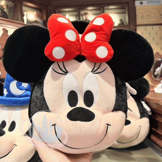 "Pre-Order" HKDL - Minnie Mouse Plush Face Crossbody Bag