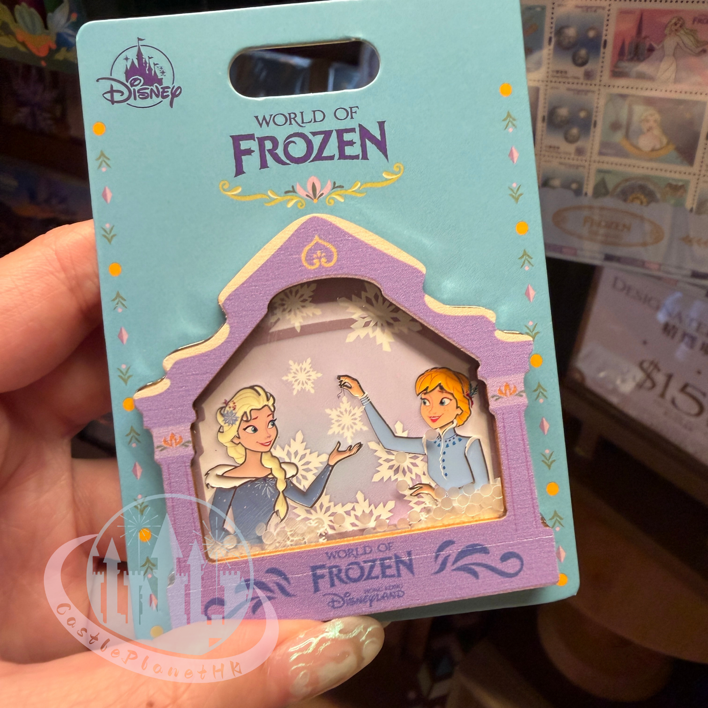 "Pre-Order" HKDL - Elsa and Anna Holiday Pin, World of Frozen