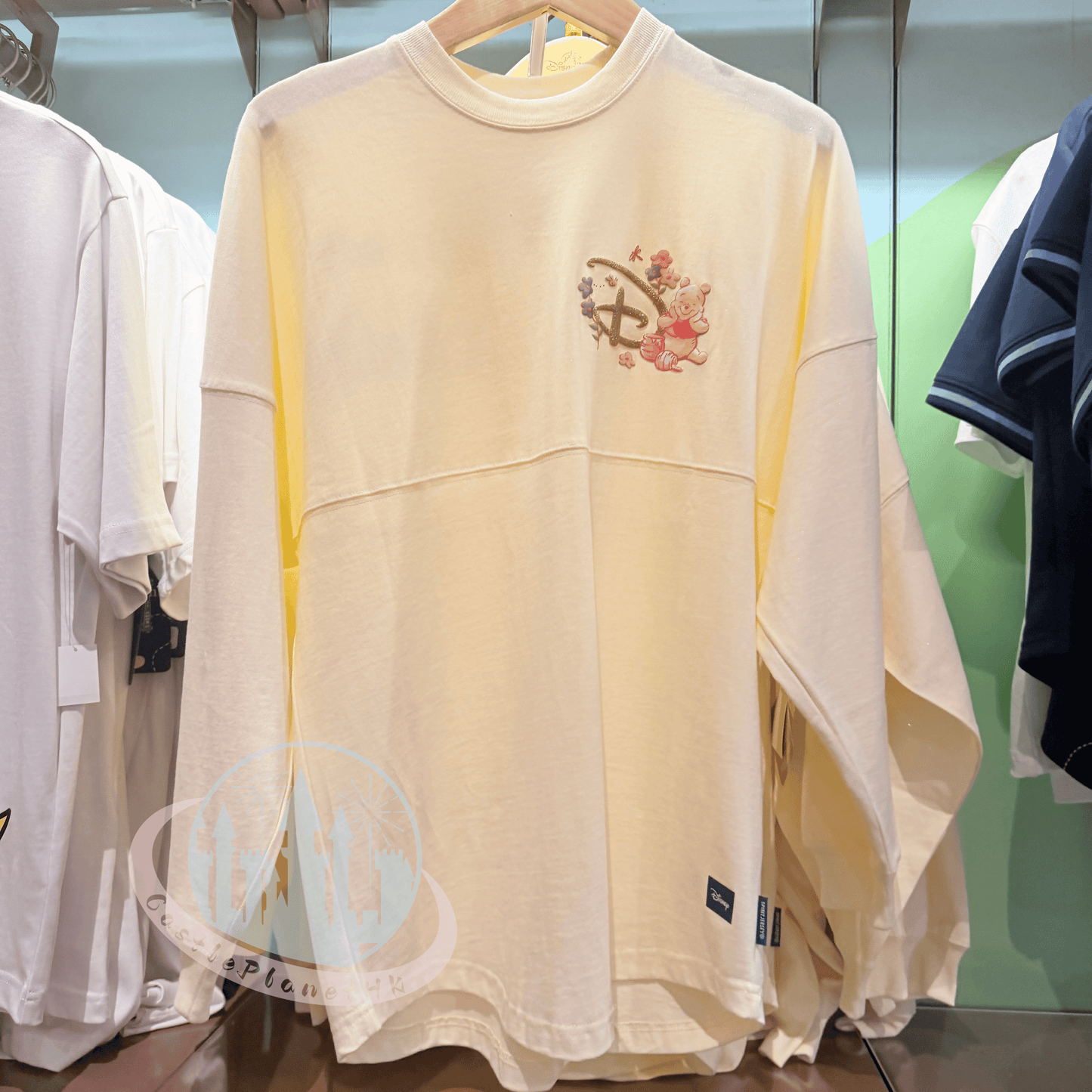 “Pre-order” HKDL - Winnie the Pooh and Friends Spirit Jersey for Adults