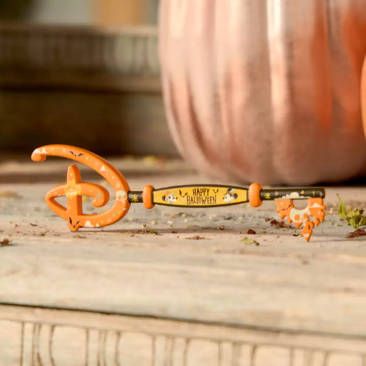 “Pre-order” HKDL - Mickey and Minnie Mouse Happy Halloween Collectible Key