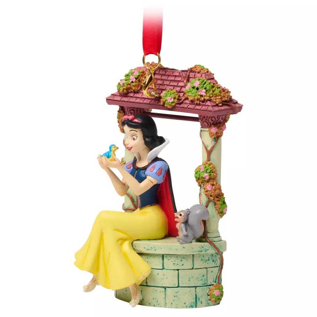 “Pre-order” HKDL - Snow White Sketchbook Ornament (Ornament 2025)