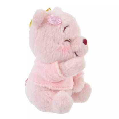 限定品！香港Disney!2025SAKURA!くまのプーさんサクラぬいぐるみ さくら色のプーさんたちがディズニーストアに登場 SAKURA