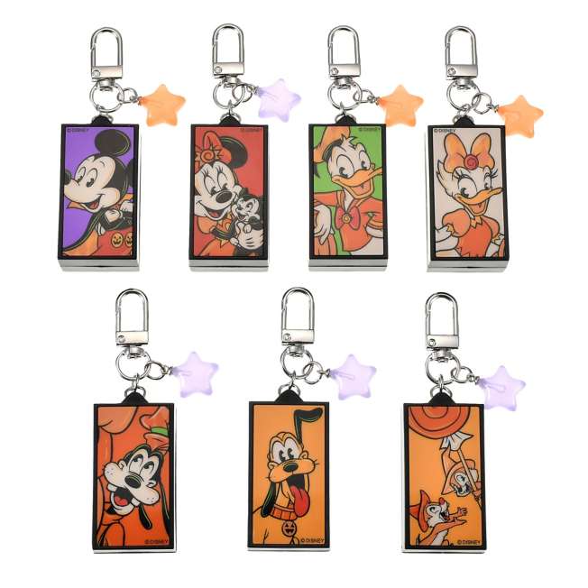 "Pre-Order" JDS - Mickey & Friends Secret Light Up Keychain Blind Box, Disney Halloween 2026