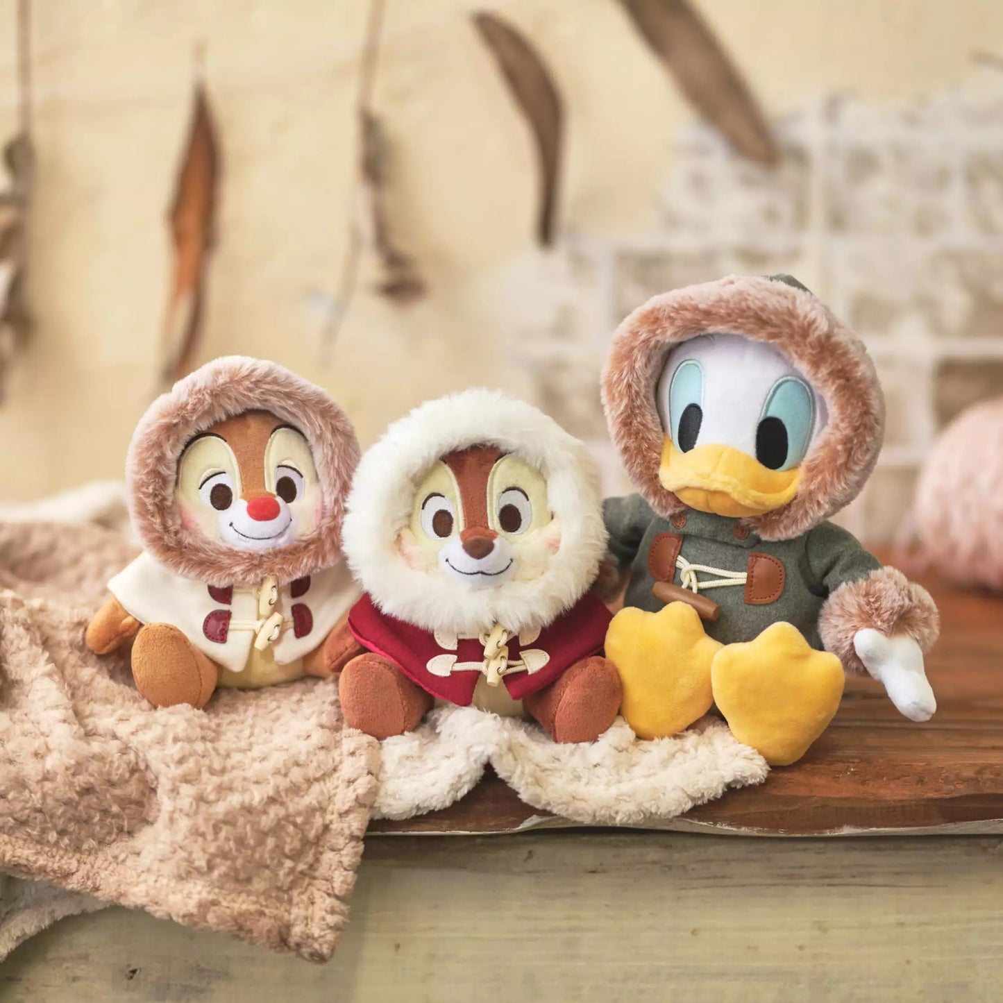 "Pre-Order" JDS - Warm Outerwear Donald Duck Plush Toy 23cm - DUFFEL COLLECTION, 2024 Winter Collection