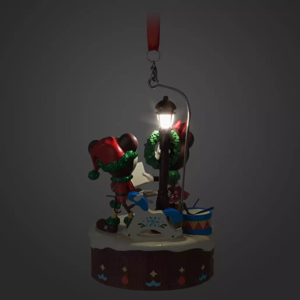 “Pre-order” HKDL - Mickey & Minnie Mouse Light-Up Ornament (World Showcase Germany Holiday)