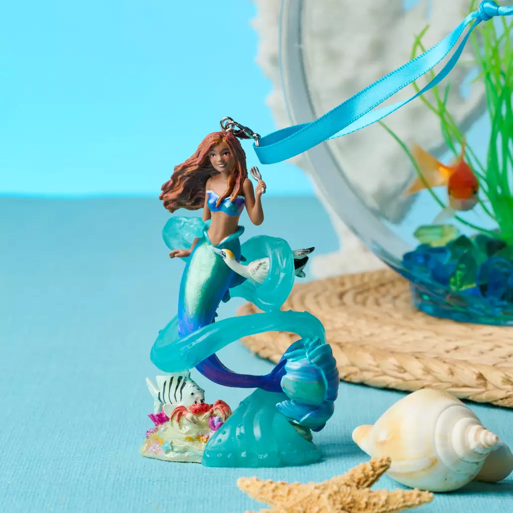 “Pre-order” HKDL - The Little Mermaid Sketchbook Ornament