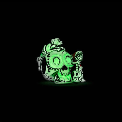 “Pre-order” HKDL - Miguel & Dante Skull Glow-in-the-dark Charm, Pixar Coco (Disney X PANDORA)