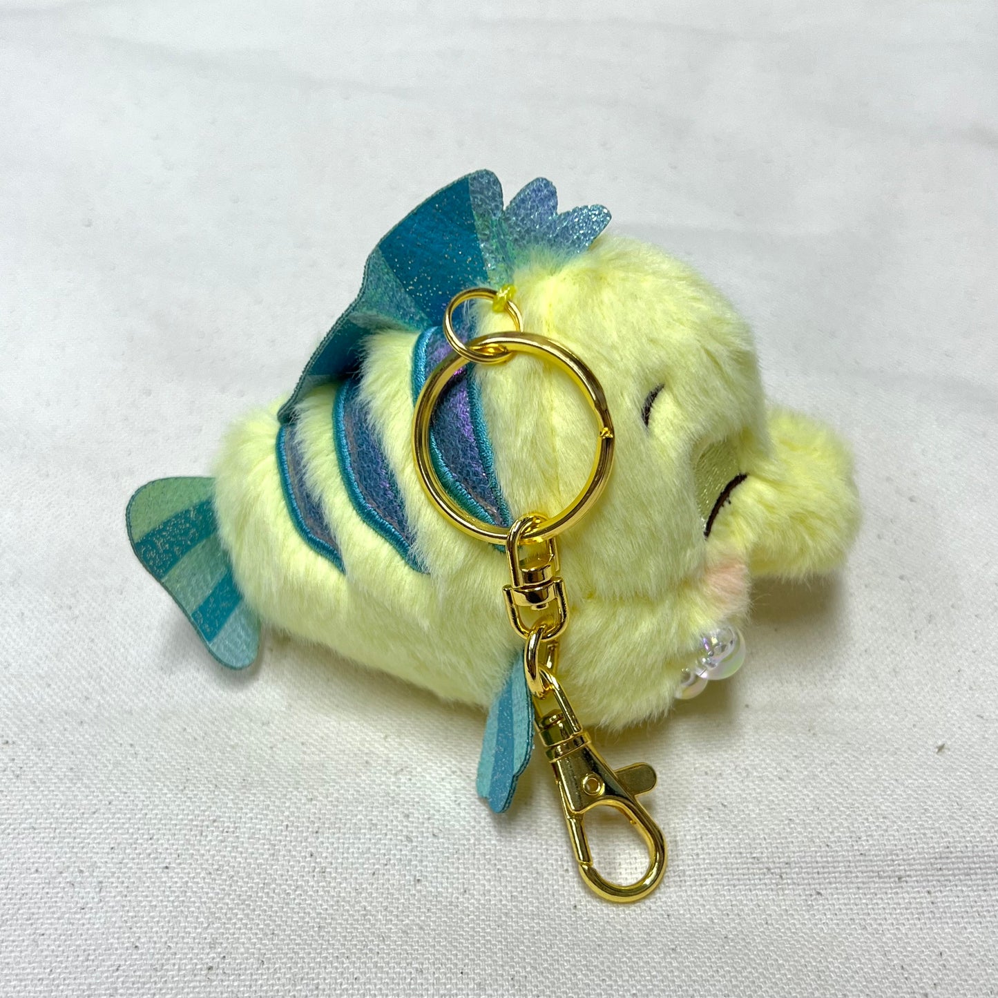 HKDL -  Flounder Plush Keychain- THE LITTLE MERMAID 35th【Ready Stock】