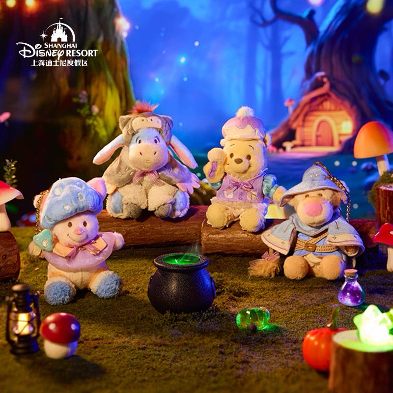 “Pre-order” SHDR - Tigger Plush Keychain, Winnie the Pooh and Friends Halloween 2025