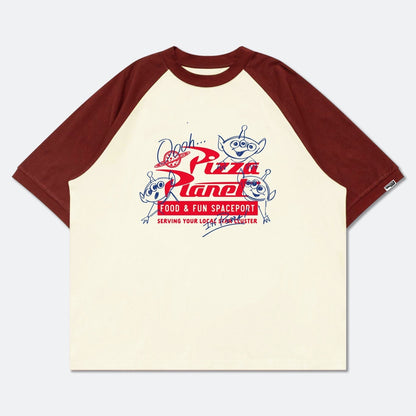 “Pre-order” HKDL - PIZZA PLANET HAND DRAWN RAGLAN TEE for Adults, TOY STORY X GROCERY 2026