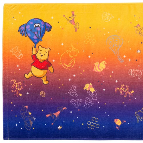 Pre-Order TDR - Winnie the Pooh Bath towel (2022 Pooh Dream)