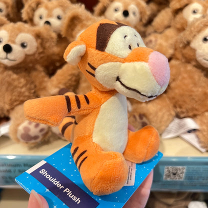 HKDL - Tigger Magnetic Shoulder Pal Plush【Ready Stock】